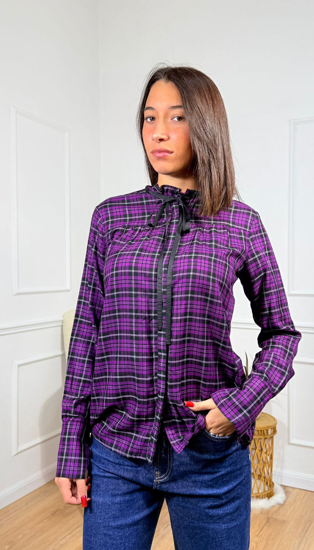 Camicia a quadri con collo arricciato e dettaglio a contrasto Merci