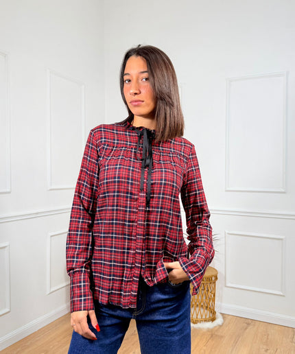 Camicia a quadri con collo arricciato e dettaglio a contrasto Merci