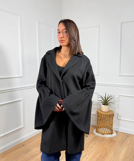 Cappotto Strutturato a Maniche Ampie  Jijil