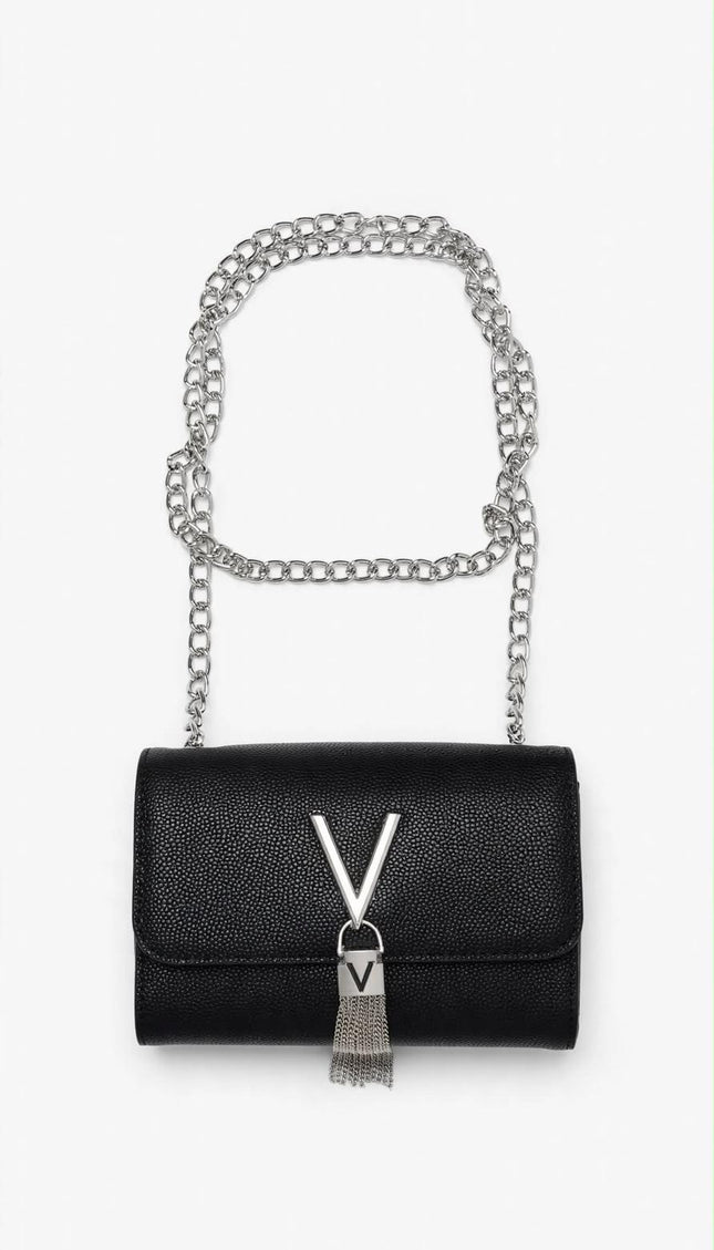 Borsa Mario Valentino nera con catena argentata e nappina