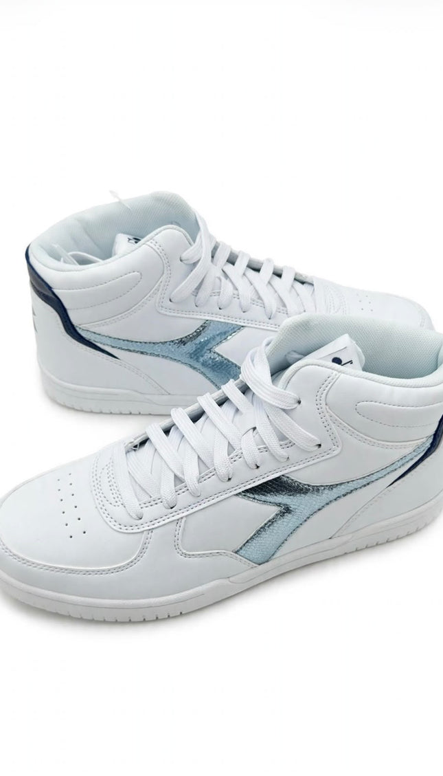 Sneakers alte Diadora bianche con dettagli azzurri