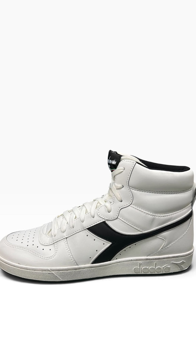 Sneakers alte Diadora bianche e nere
