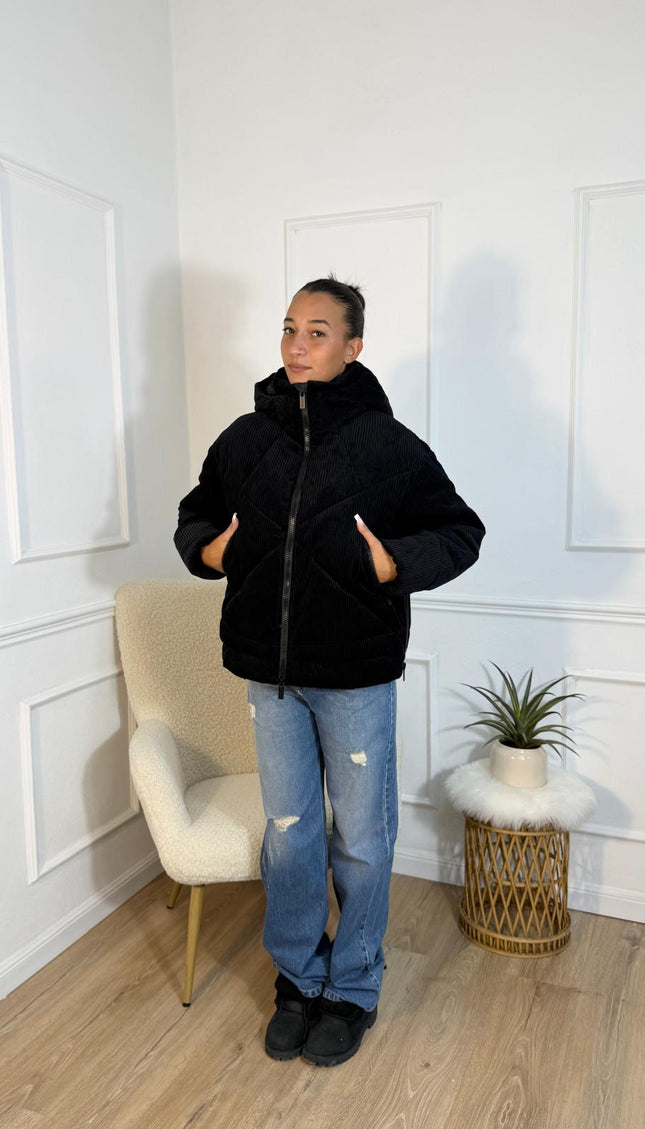 Giubbotto Vicolo Oversize Nero con Cappuccio