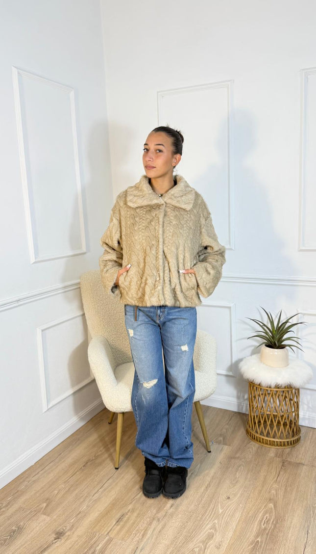 Giubbotto Vicolo Corto Beige Eco-Pelliccia Trapuntata