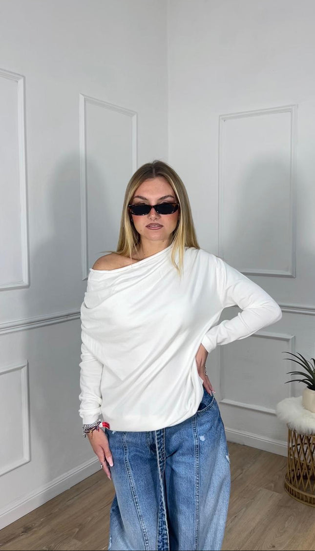 Maglia bianca drappeggiata con scollo asimmetrico Haveone