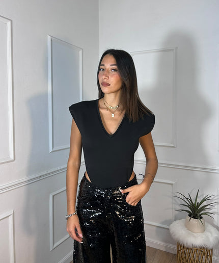 Haveone – Body nero con scollo a V e spalle ampie