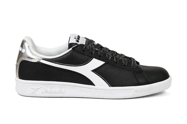 Sneaker Diadora Nera e Bianca con Dettaglio Argento