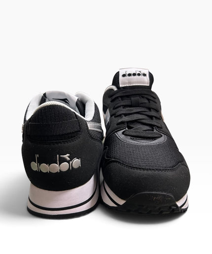 Diadora Sneakers Vintage Nere con Logo Argento