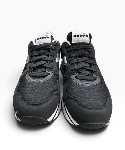Diadora Sneakers Vintage Nere con Logo Argento
