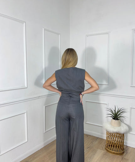 Completo grigio con gilet e pantaloni palazzo Fusione
