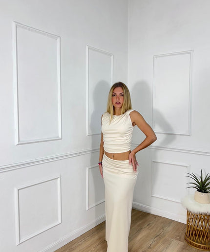 Completo avorio con top drappeggiato e gonna lunga Lokita